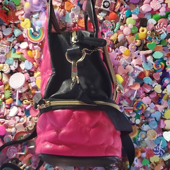 PURSE - Picture 2 of 16